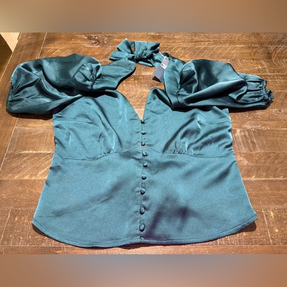 NWT Abercrombie & Fitch Deep Teal Open Back Satiny Top Blouse Sz Large - Picture 3 of 5